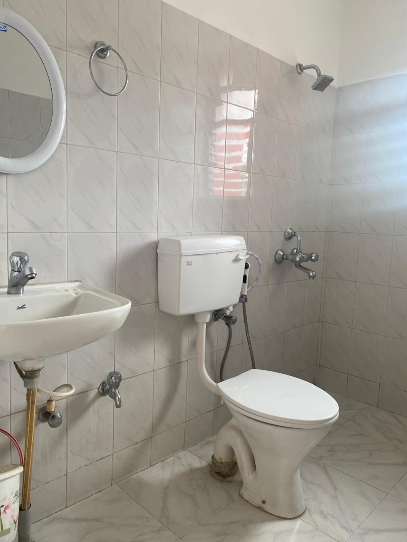 Unfurnished 3bhk in Ganeshguri, Guwahati, Assam, India for Rent